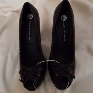 Chinese Laundry peep toe pumps with stiching beads